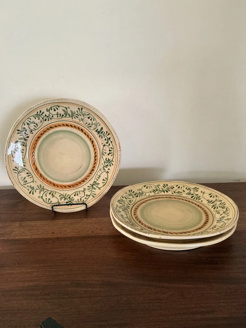 Crate & Barrel Emelia Dinner Plates Made in Italy Set of 3